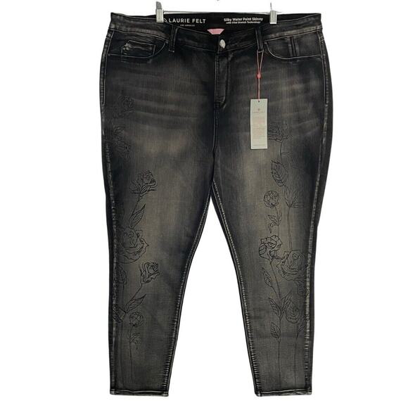 Laurie Felt Pull On Jeans Size 2X Black SILKY WATER PAINT Skinny Stretch NEW - Picture 1 of 12